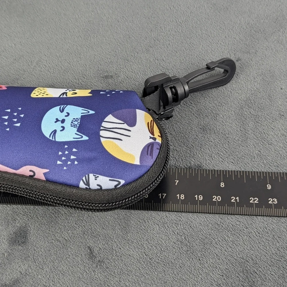 Cat print soft neoprene glasses case, eyewear sunglass pouch, blue with zipper - Picture 5 of 6